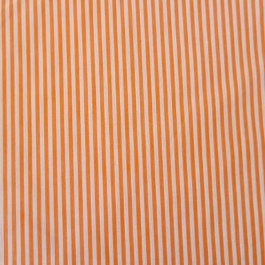 Fondo de tela con rayas verticales en naranja y blanco.