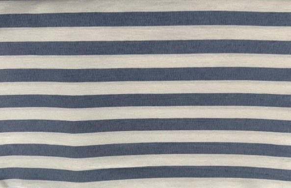 Fondo con franjas horizontales de color blanco y azul marino.